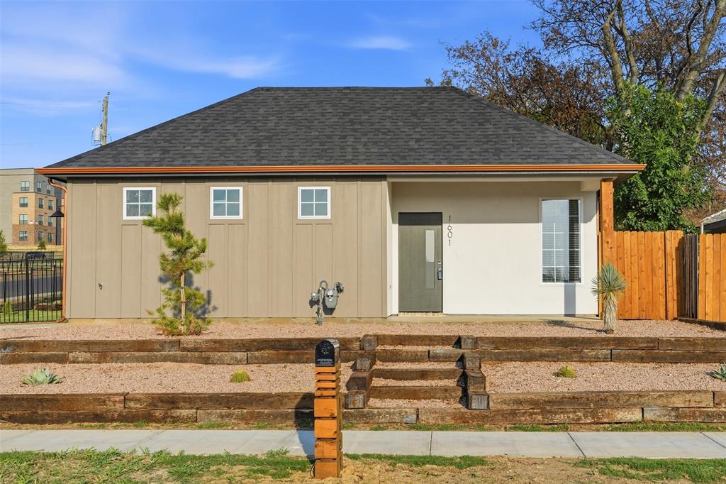 1601 Birdell Street Property Photo 1