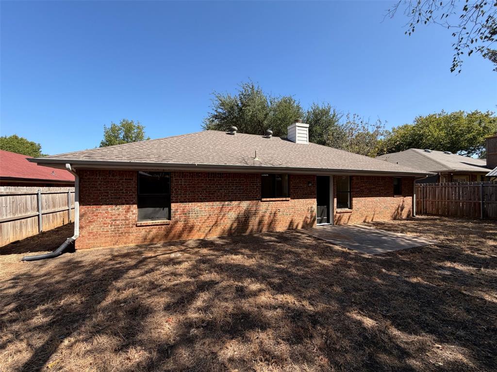 2812 Beverly Drive Property Photo 5