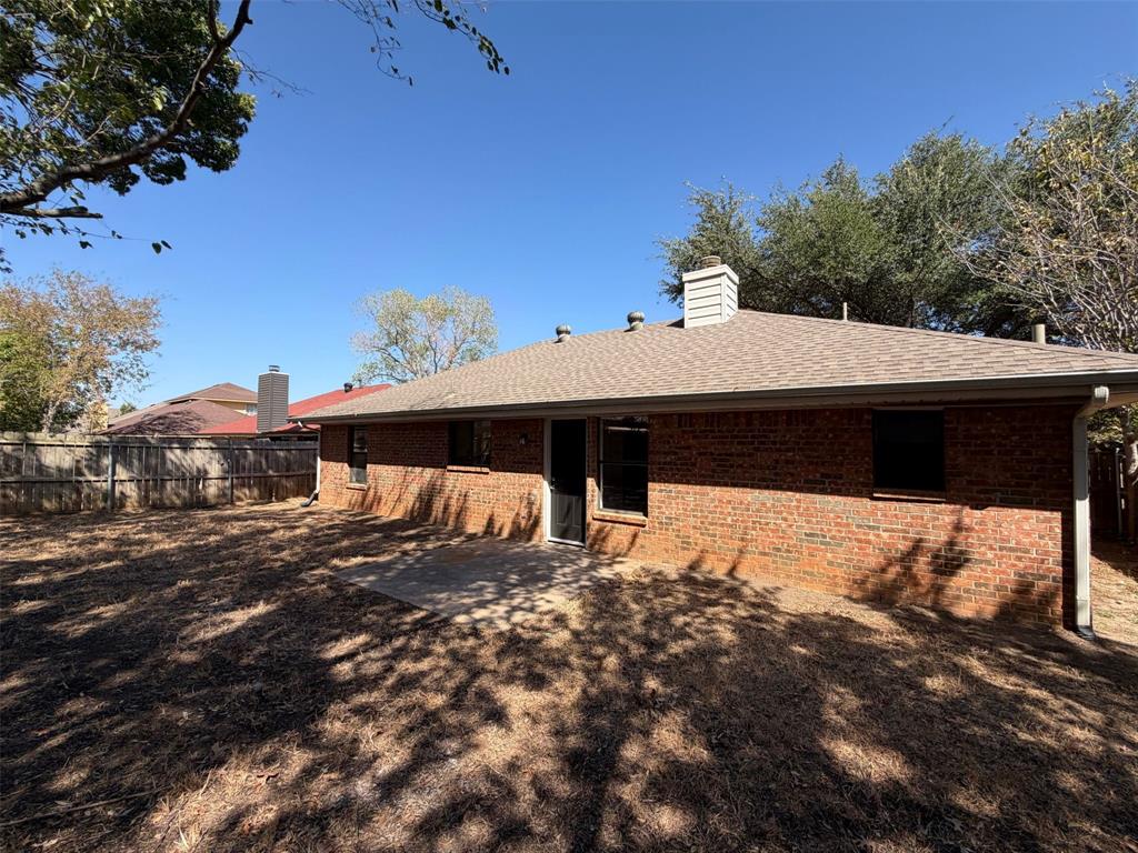 2812 Beverly Drive Property Photo 6