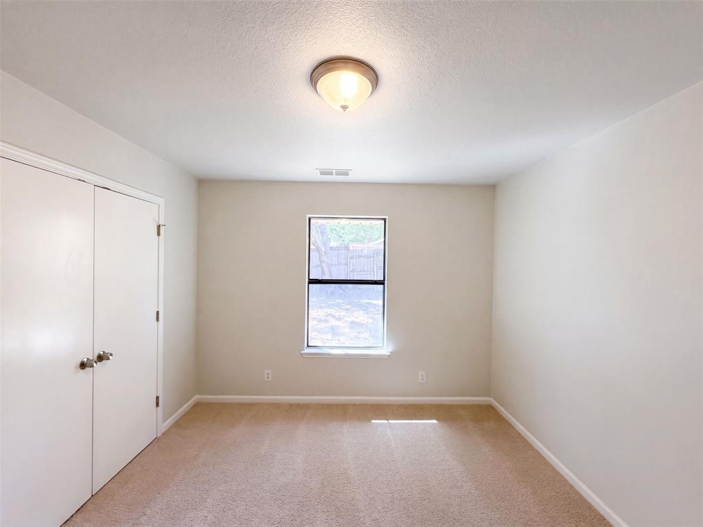 2812 Beverly Drive Property Photo 11