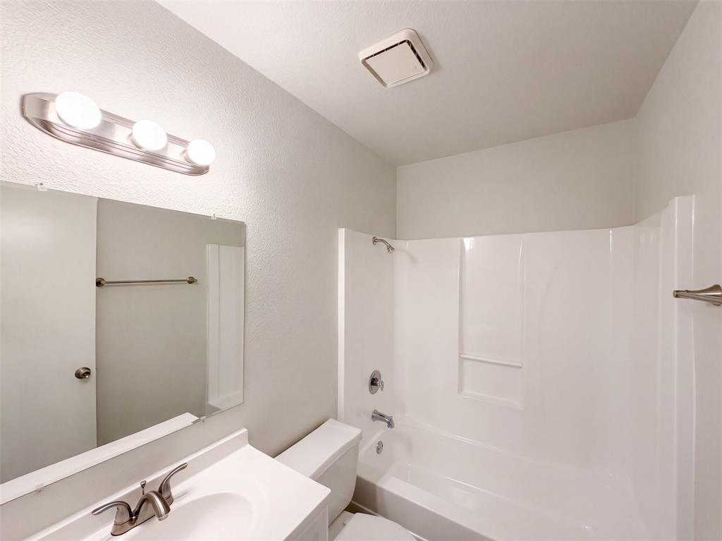 2812 Beverly Drive Property Photo 12