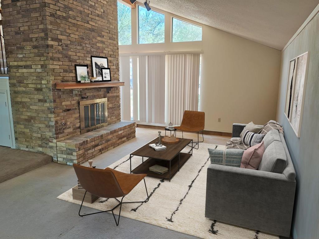 2120 Valley Forge Drive Property Photo 3