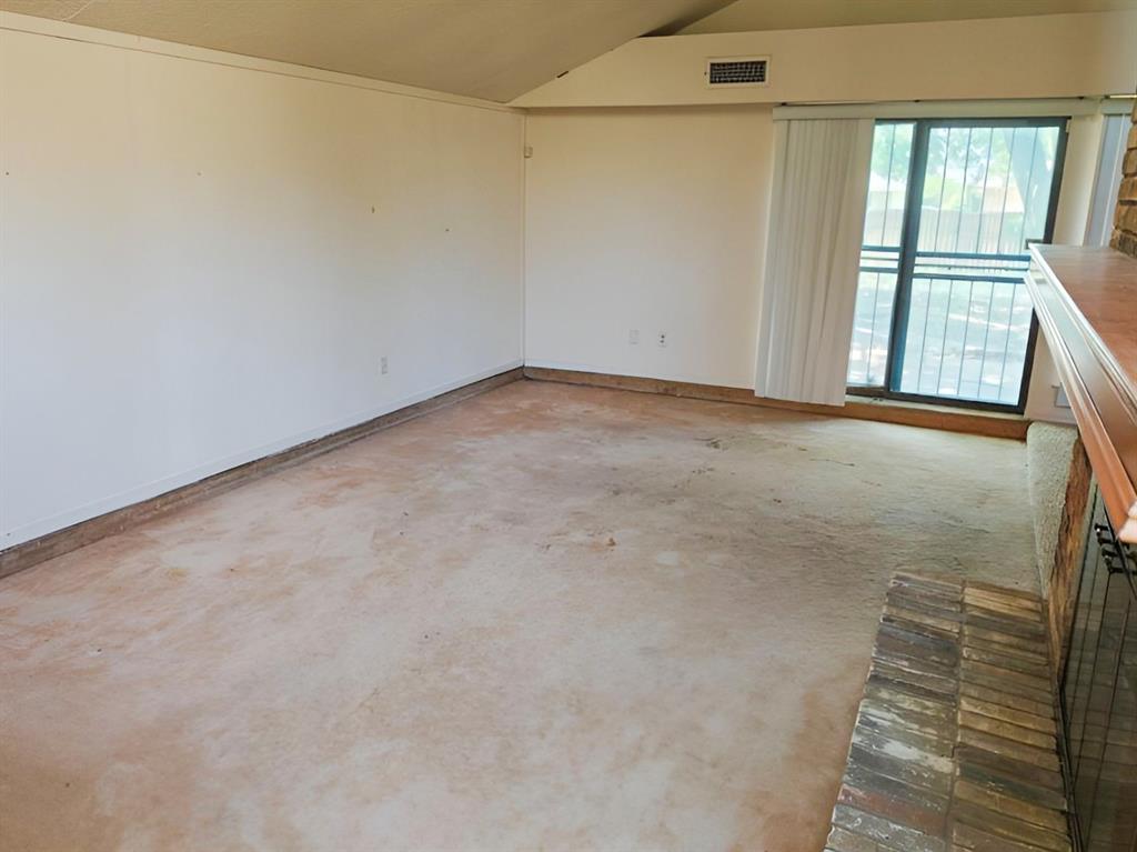 2120 Valley Forge Drive Property Photo 7
