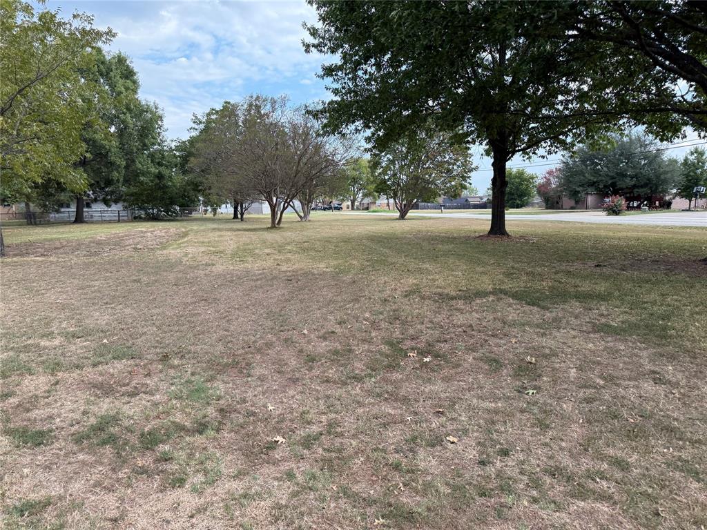800 4th Street Property Photo 1