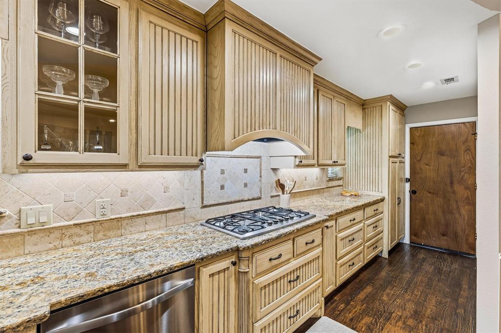 2904 Foxboro Drive Property Photo 14