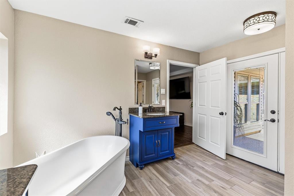 2904 Foxboro Drive Property Photo 21