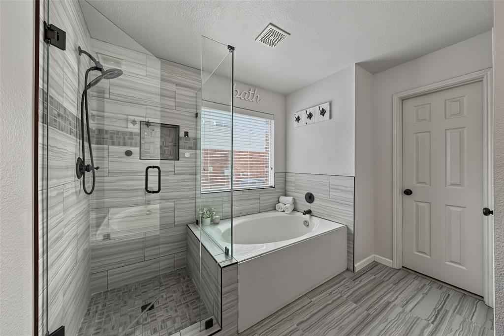 7804 Stansfield Drive Property Photo 25