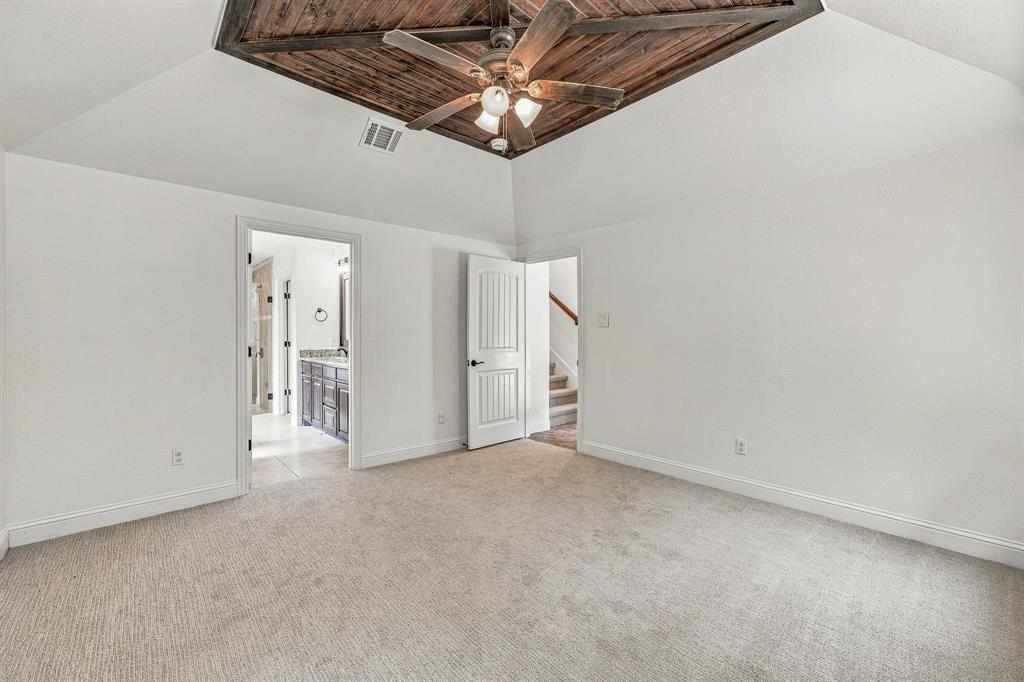 9313 Apache Trail Property Photo 17