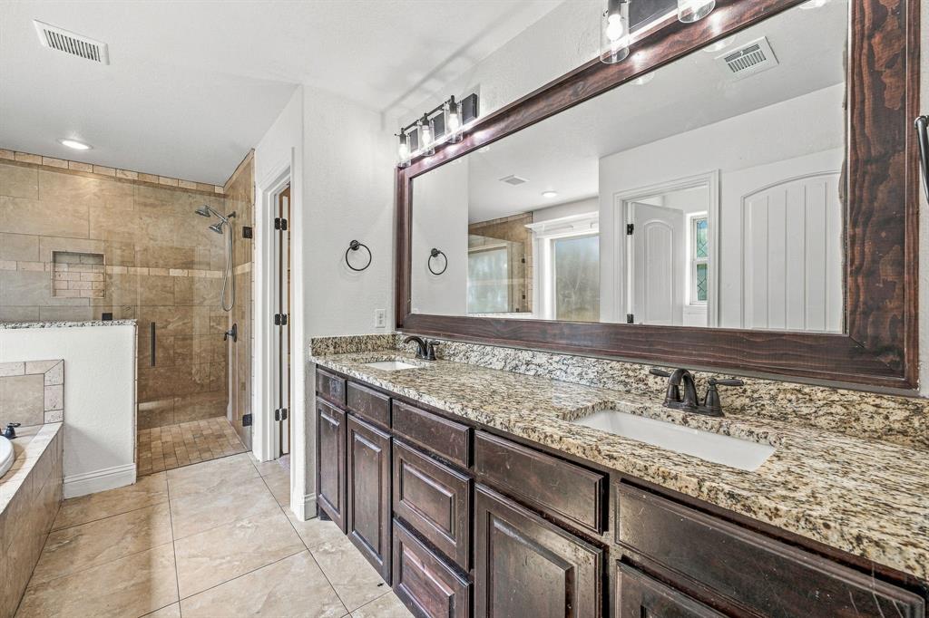9313 Apache Trail Property Photo 18