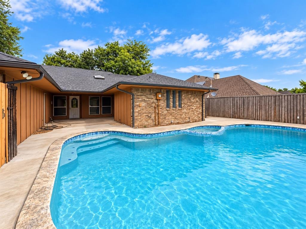 3620 Teakwood Lane Property Photo 1