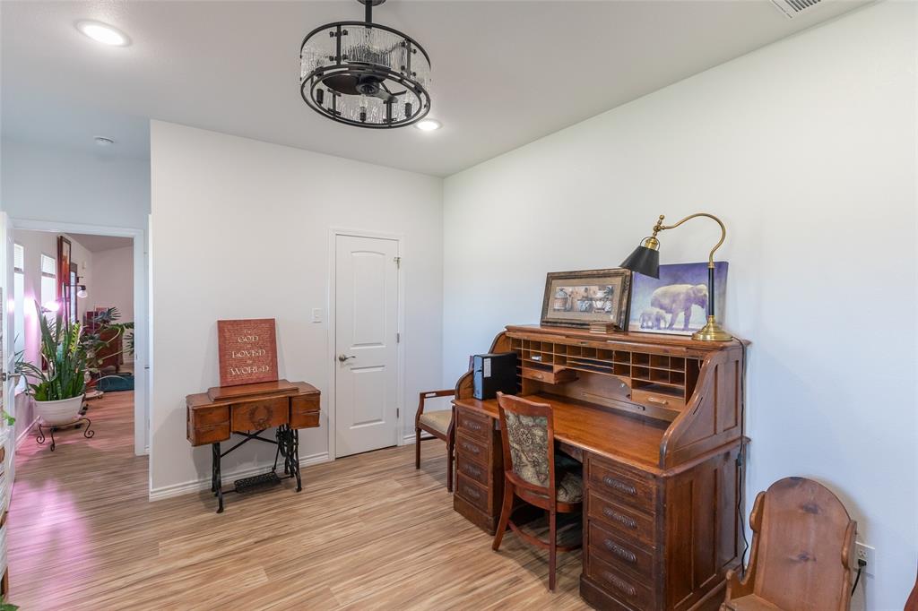 200 Pleasant Lane Property Photo 28