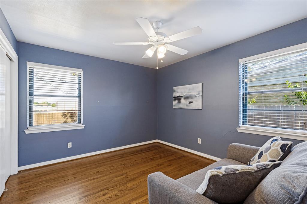 10927 Dunaway Drive Property Photo 10