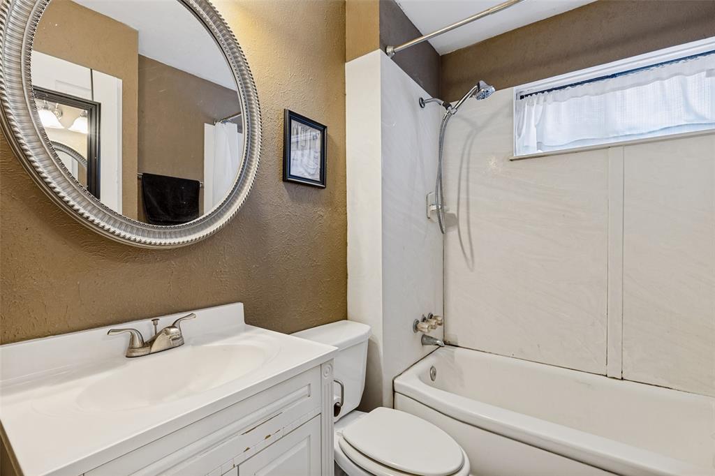 10927 Dunaway Drive Property Photo 14