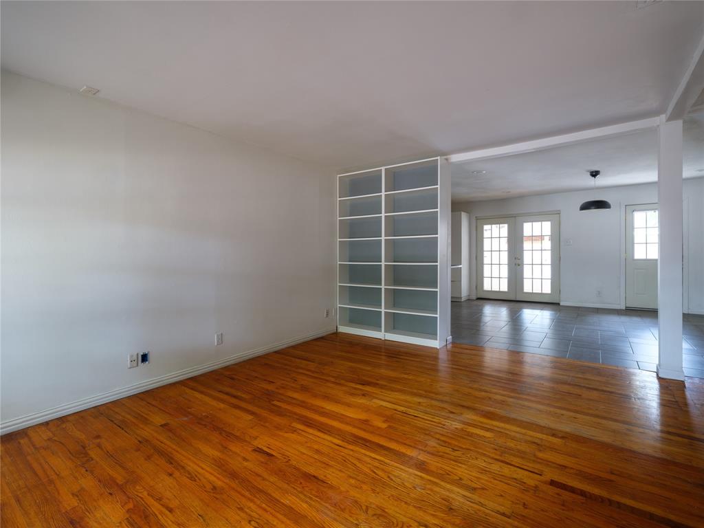 427 Rorary Drive Property Photo 7