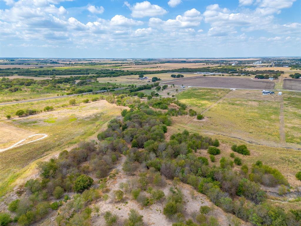 1627 Hill County Road 4242 Property Photo 10