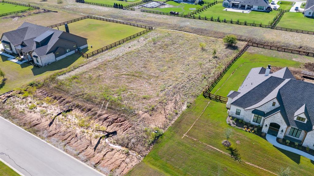 3233 Wellington Lane Property Photo 1