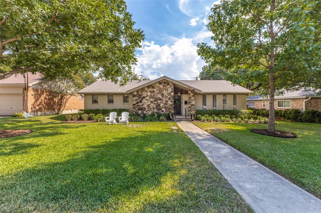 9864 Shoreview Road Property Photo 1