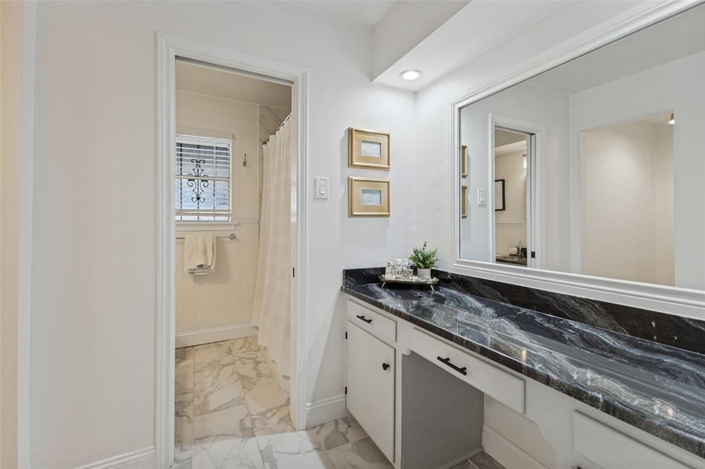 9864 Shoreview Road Property Photo 18