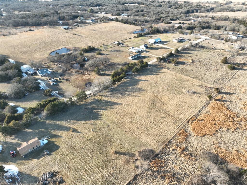 200 The Oil Road Property Photo 2