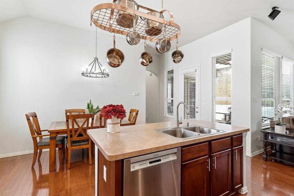 1901 Brown Thrasher Boulevard Property Photo 10