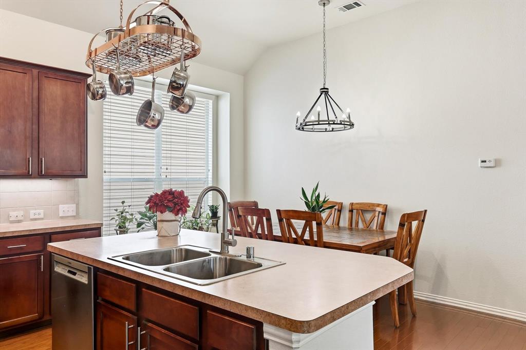 1901 Brown Thrasher Boulevard Property Photo 11