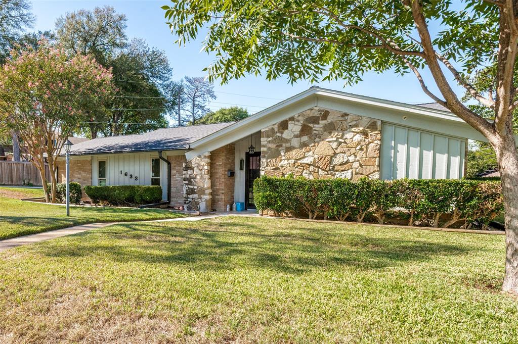 1633 Hanging Cliff Drive Property Photo 1