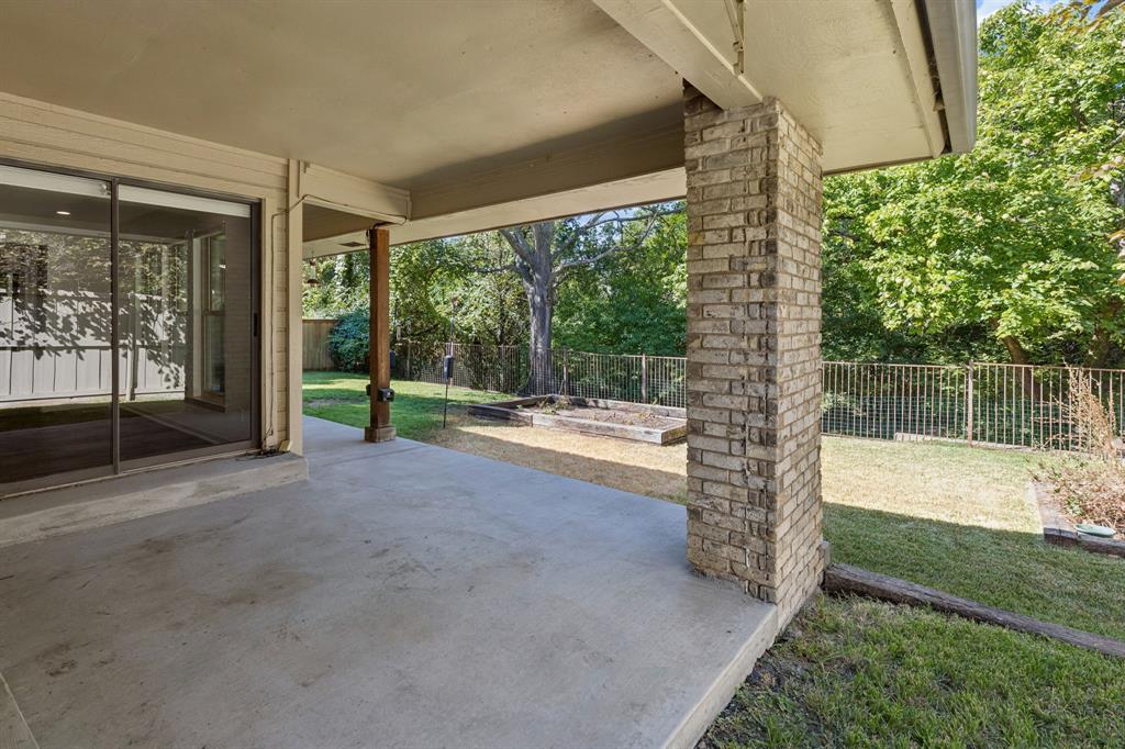 6720 Robin Willow Court Property Photo 33