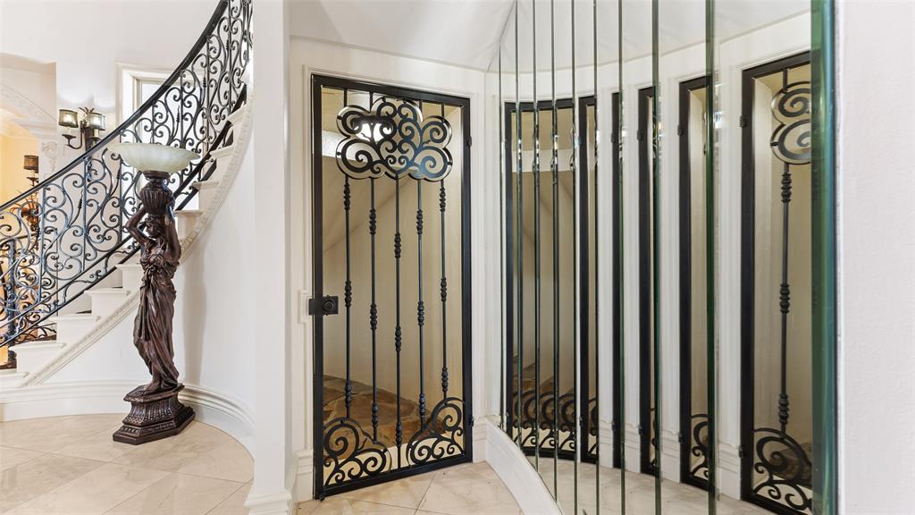 1 Shillings Pl Property Photo 7