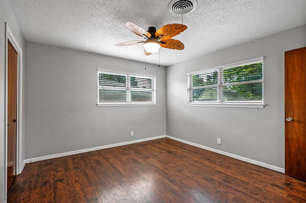 2710 W Walker Street Property Photo 19