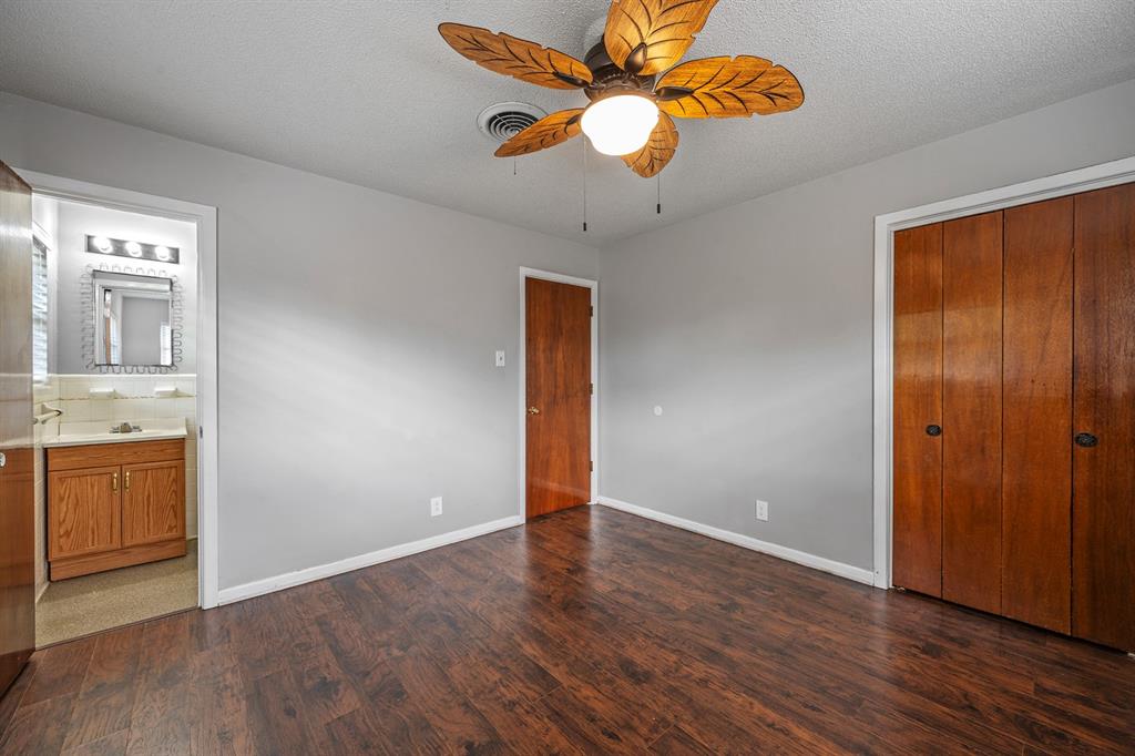 2710 W Walker Street Property Photo 20