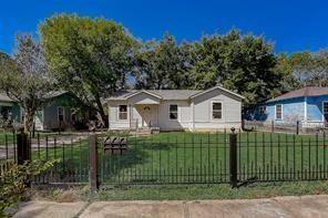 7729 Hillard Drive Property Photo 1