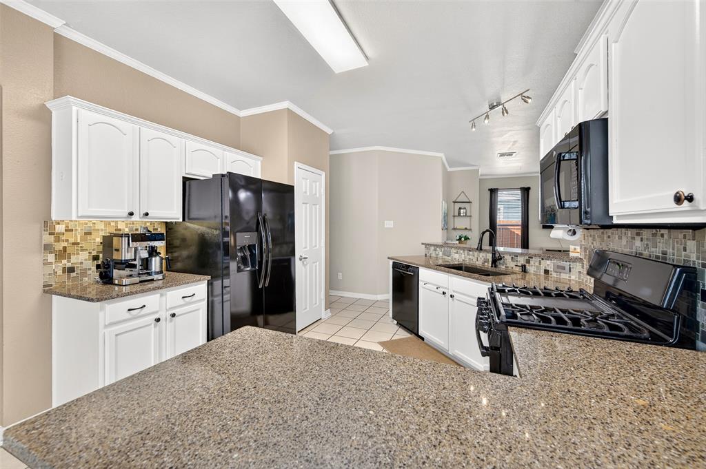 9928 Tanglebrush Drive Property Photo 15
