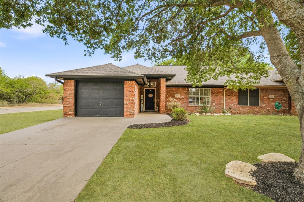 300 Wedgewood Drive Property Photo 1