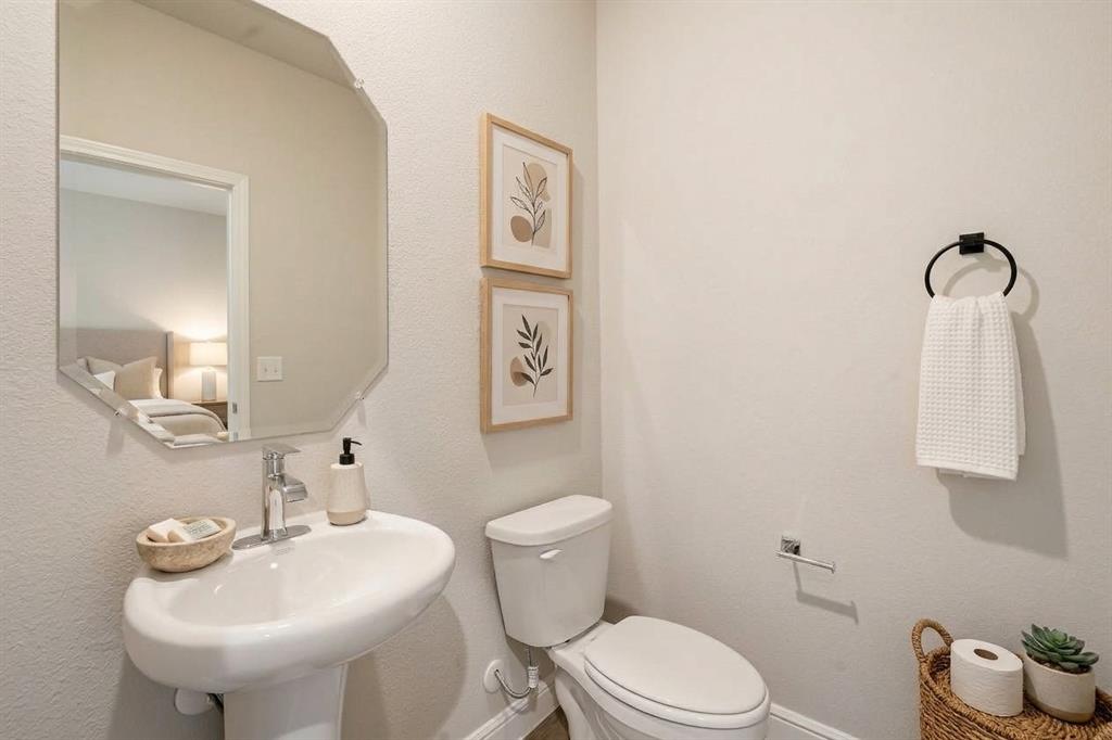 2228 Dyre Drive Property Photo 21