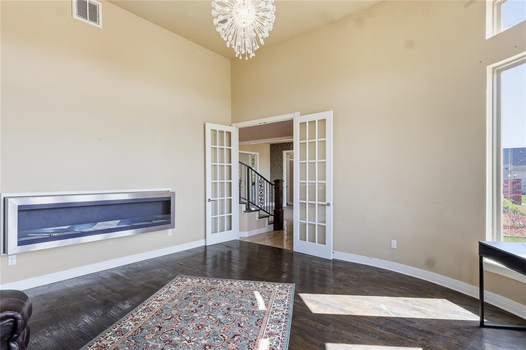 198 N Beach Drive Property Photo 3
