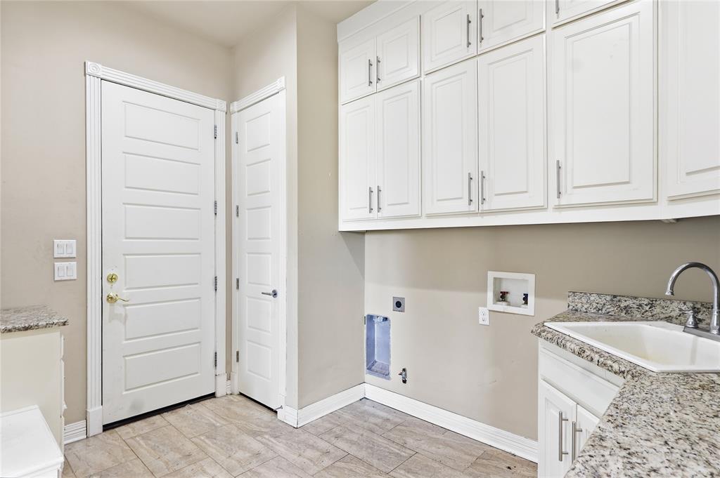 198 N Beach Drive Property Photo 10