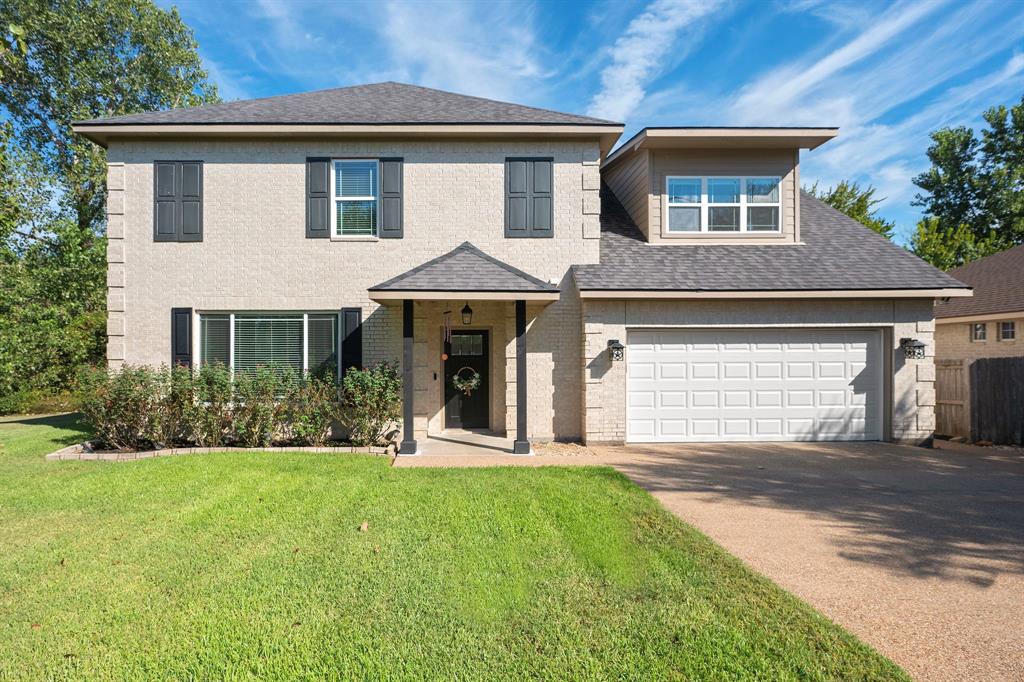 2307 Carisbrooke Loop Property Photo 1