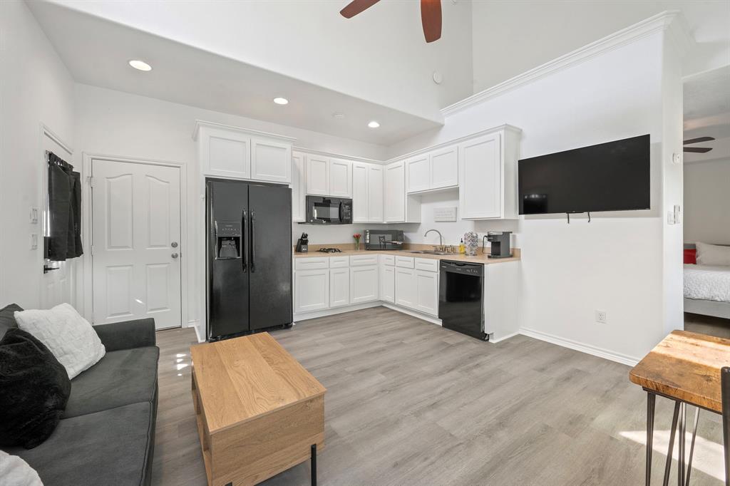2307 Carisbrooke Loop Property Photo 36