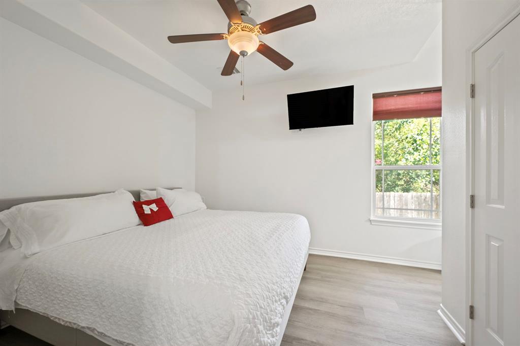 2307 Carisbrooke Loop Property Photo 37