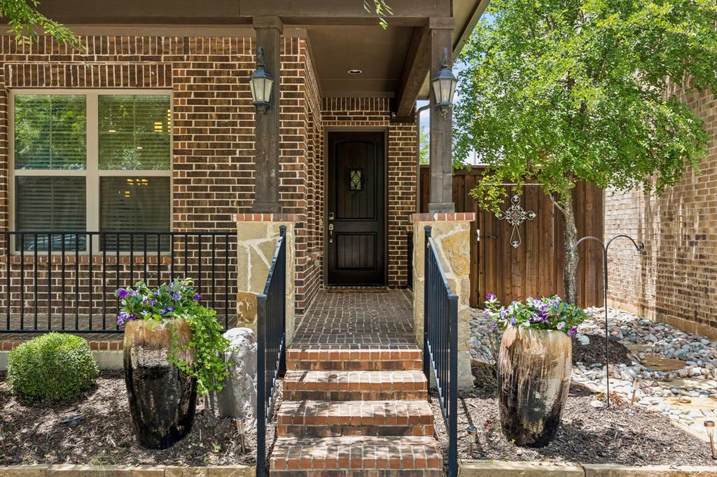 4421 Broadway Avenue Property Photo 3