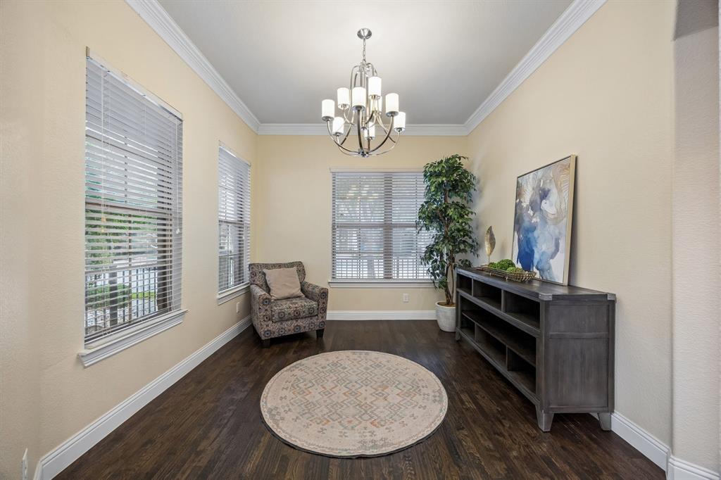 4421 Broadway Avenue Property Photo 15
