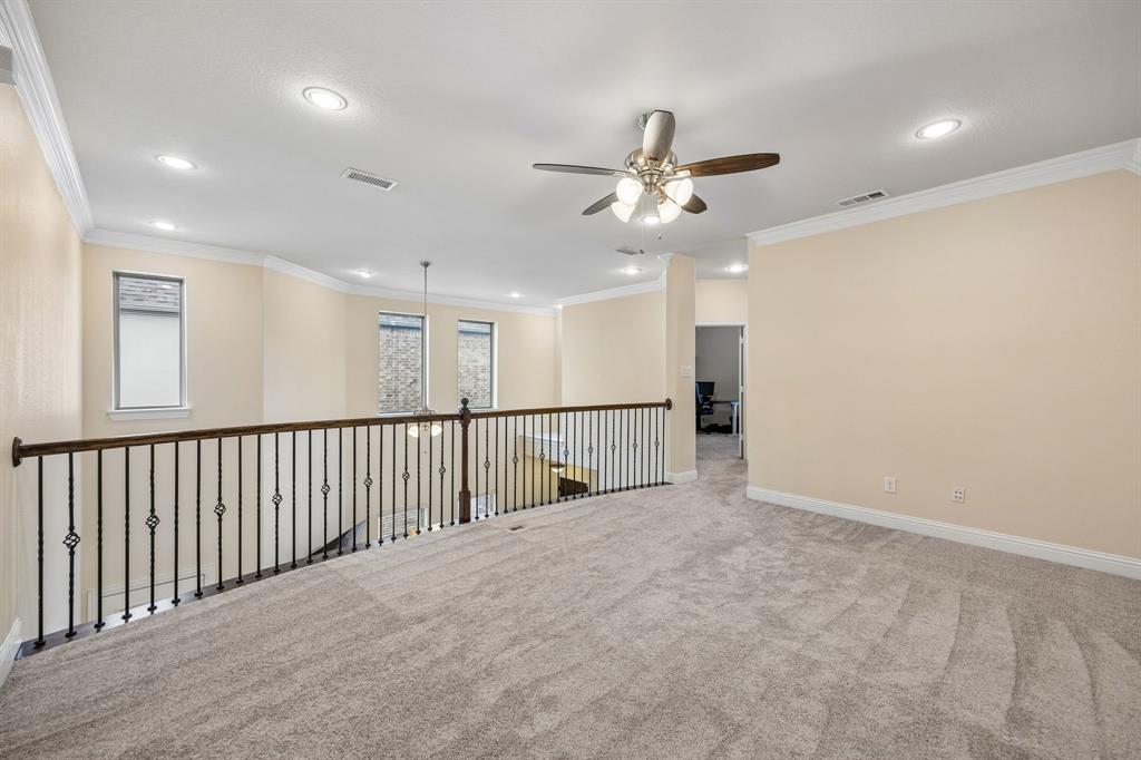 4421 Broadway Avenue Property Photo 22
