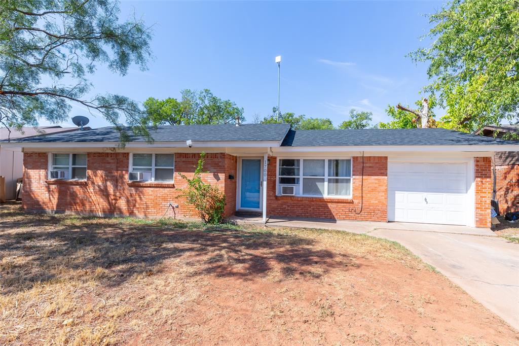 1700 Westview Drive Property Photo 1