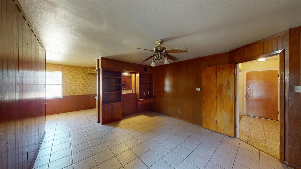 1453 Brook Valley Place Property Photo 3