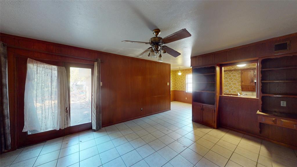 1453 Brook Valley Place Property Photo 6