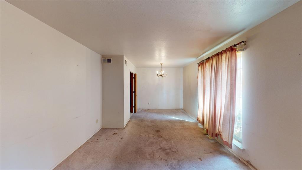1453 Brook Valley Place Property Photo 7