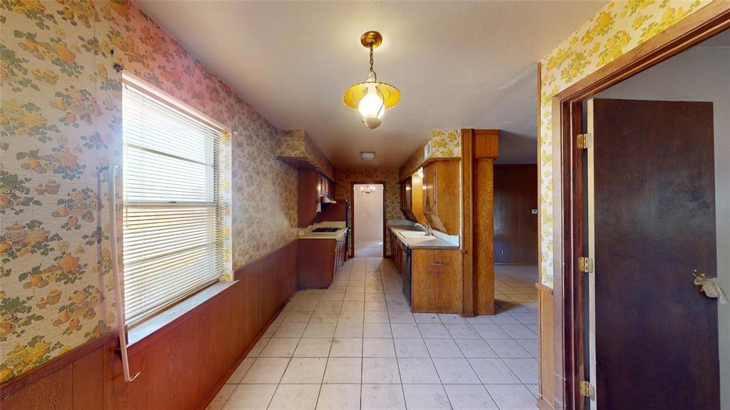1453 Brook Valley Place Property Photo 9
