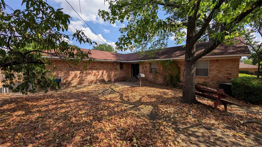 1453 Brook Valley Place Property Photo 27