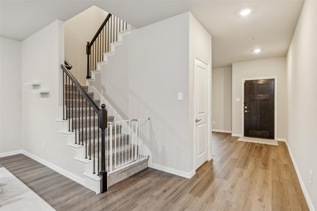 1108 Mahogany Drive Property Photo 3