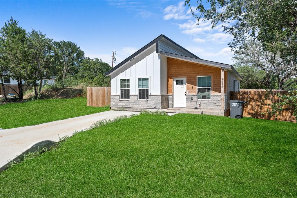 5811 Lake Granbury Trail Property Photo 2